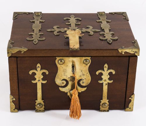 fig 2. Antique Burr Walnut Brass Mounted Strongbox Coffre Fort 19th C