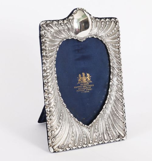 fig 2. Antique Stering Silver Photo Frame W Comyns & Sons, London 1894 19th C