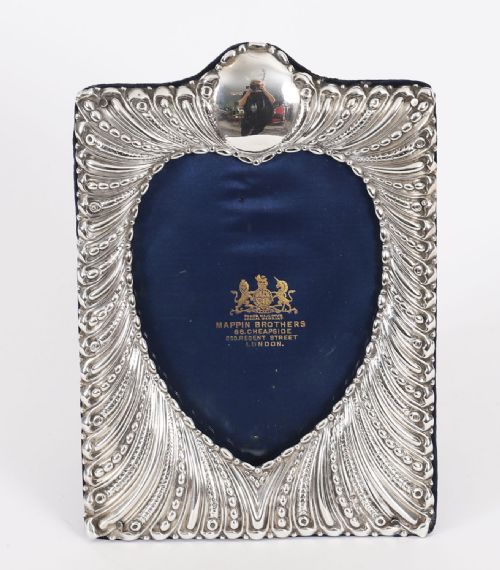 fig 7. Antique Stering Silver Photo Frame W Comyns & Sons, London 1894 19th C