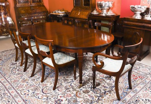 fig 2. Antique 8ft Victorian Flame Mahogany Extending Dining Table 19th C