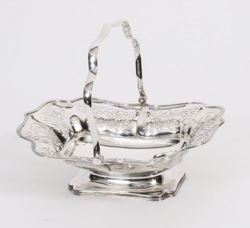 fig 1. Antique English Edward VII Sterling Silver Fruit Bread Basket Sheffield 1907