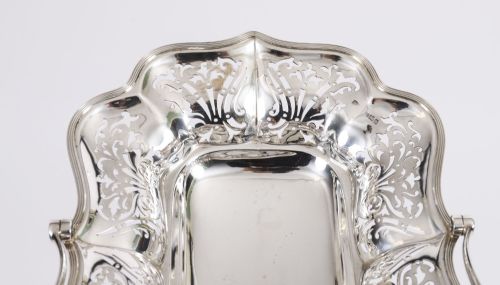 fig 4. Antique English Edward VII Sterling Silver Fruit Bread Basket Sheffield 1907