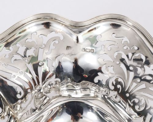 fig 5. Antique English Edward VII Sterling Silver Fruit Bread Basket Sheffield 1907