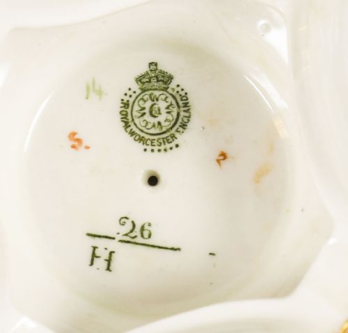 ANTIQUE ROYAL WORCESTER OVOID PORCELAIN VASE DATED 1909 19TH C - ADDITIONAL PHOTO 4