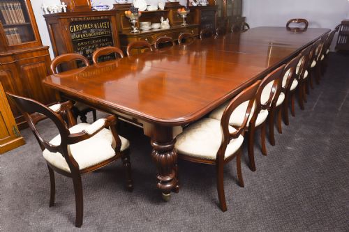 fig 2. Antique 19ft William IV Flame Mahogany Extending Dining Table C1830 19th C