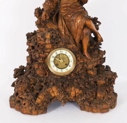 ANTIQUE SWISS 'BLACK FOREST' CARVED LINDEN WOOD CLOCK BY BERGEN CO 19TH C - ADDITIONAL PHOTO 5