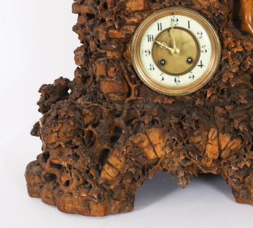 ANTIQUE SWISS 'BLACK FOREST' CARVED LINDEN WOOD CLOCK BY BERGEN CO 19TH C - ADDITIONAL PHOTO 8