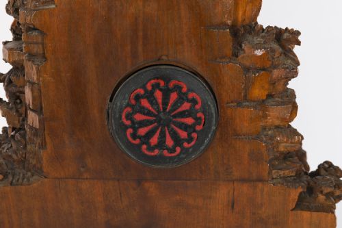 ANTIQUE SWISS 'BLACK FOREST' CARVED LINDEN WOOD CLOCK BY BERGEN CO 19TH C - ADDITIONAL PHOTO 11