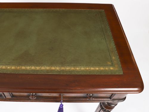 fig 2. Antique Victorian Writing Table Gillows 19th Century 100x46cm