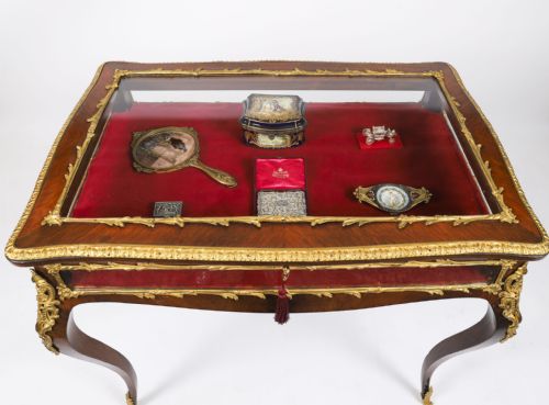 ANTIQUE FRENCH ORMOLU MOUNTED BIJOUTERIE DISPLAY TABLE 19TH CENTURY - ADDITIONAL PHOTO 3