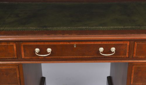 ANTIQUE VICTORIAN CROSSBANDED INLAID FLAME MAHOGANY PEDESTAL DESK 19TH C - ADDITIONAL PHOTO 4