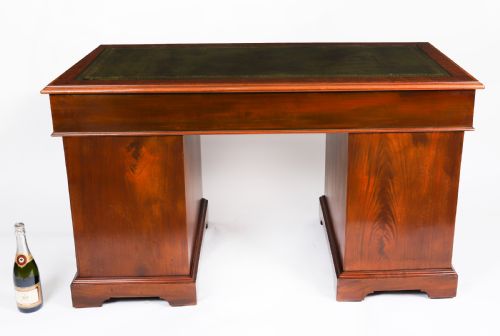 ANTIQUE VICTORIAN CROSSBANDED INLAID FLAME MAHOGANY PEDESTAL DESK 19TH C - ADDITIONAL PHOTO 14