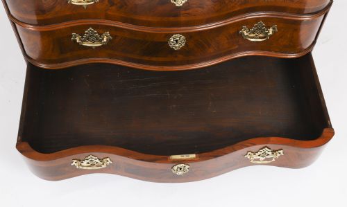 ANTIQUE RARE BAVARIAN BURR WALNUT CHEST COMMODE C1760 18TH C - ADDITIONAL PHOTO 1