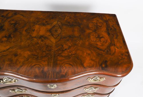 ANTIQUE RARE BAVARIAN BURR WALNUT CHEST COMMODE C1760 18TH C - ADDITIONAL PHOTO 5