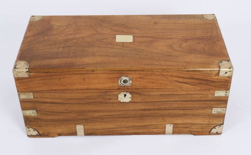 ANTIQUE PETIT MILITARY CAMPAIGN CAMPHORWOOD TRUNK COFFER EARLY19TH C - ADDITIONAL PHOTO 1