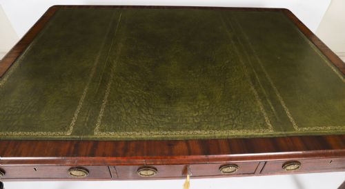fig 3. Antique 5ft 6