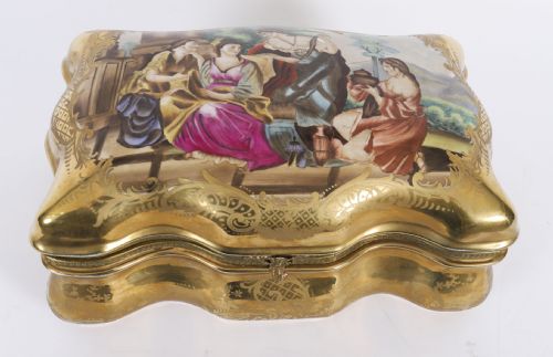 ANTIQUE LARGE FRENCH SEVRES GOLDEN PORCELAIN CASKET 19TH C - ADDITIONAL PHOTO 4