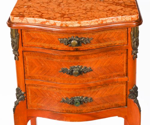 ANTIQUE PAIR FRENCH LOUIS XV PARQUETRY BOMBE BEDSIDE CABINETS 19TH C - ADDITIONAL PHOTO 5