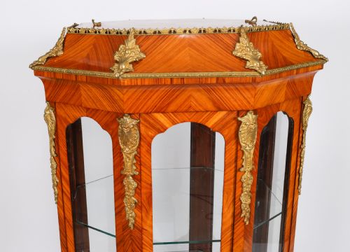 ANTIQUE FINE KING WOOD OCTAGONAL DISPLAY CABINET JARDINIERE 20TH C - ADDITIONAL PHOTO 2