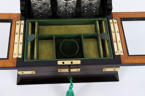 ANTIQUE COROMANDEL COMBINATION SCENT BOTTLEJEWELLERY CASKET TANTALUS 19TH C - ADDITIONAL PHOTO 10