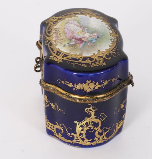 ANTIQUE FRENCH COBALT BLUE SEVRES PORCELAIN JEWELLERY CASKET 19TH C - ADDITIONAL PHOTO 6