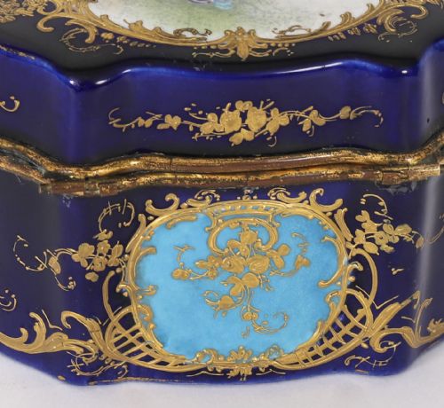 ANTIQUE FRENCH COBALT BLUE SEVRES PORCELAIN JEWELLERY CASKET 19TH C - ADDITIONAL PHOTO 10