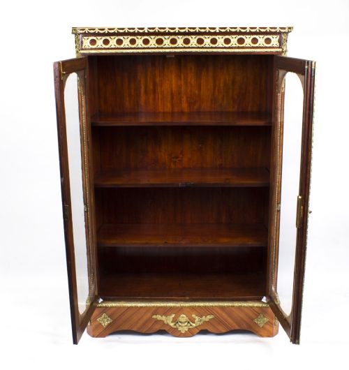 ANTIQUE VICTORIAN BURR WALNUT ORMOLU MOUNTED DISPLAY CABINET 19TH CENTURY - ADDITIONAL PHOTO 2