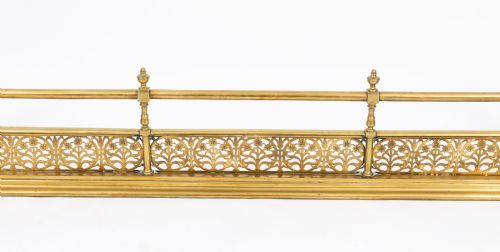 ANTIQUE VICTORIAN BRASS FIREPLACE FENDER GUARD 19TH C - ADDITIONAL PHOTO 6
