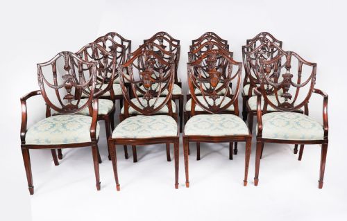 ANTIQUE SET OF SIXTEEN FEDERAL REVIVAL SHIELD BACK DINING CHAIRS 20TH C