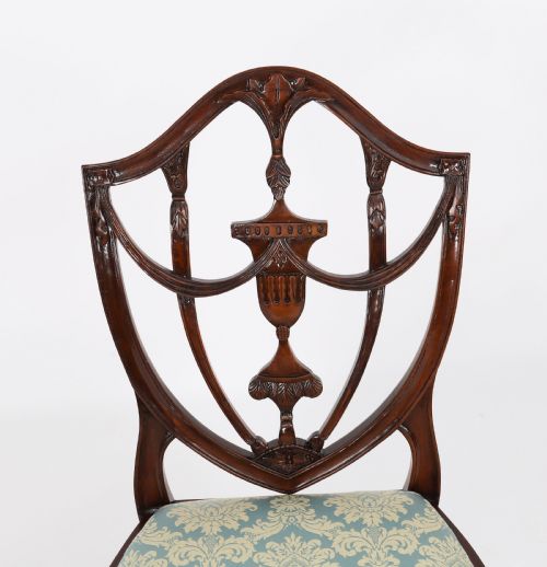 ANTIQUE SET OF SIXTEEN FEDERAL REVIVAL SHIELD BACK DINING CHAIRS 20TH C - ADDITIONAL PHOTO 10