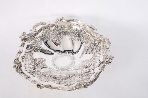 ANTIQUE VICTORAIAN SILVER PLATED FRUIT BASKET MID19TH C - ADDITIONAL PHOTO 4