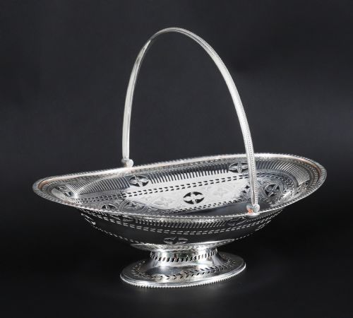 ANTIQUE VICTORIAN SILVER PLATED NEO CLASSICAL FRUIT BASKET C1860