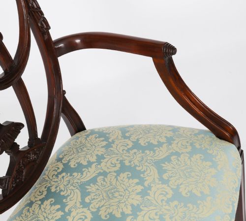 ANTIQUE PAIR FEDERAL REVIVAL SHIELD BACK ARMCHAIRS 20TH CENTURY - ADDITIONAL PHOTO 6