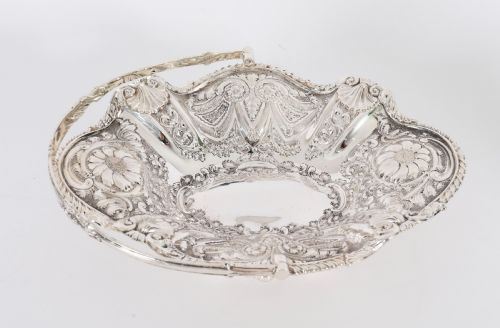ANTIQUE VICTORIAN SILVER PLATED FRUIT BASKET GEORGE W SCOTT SONS LTD 19TH C - ADDITIONAL PHOTO 12