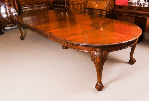 ANTIQUE BURR WALNUT QUEEN ANNE REVIVAL DINING TABLE BY MAPLE CO 19TH C