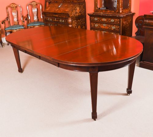 Antique Victorian Oval Flame Mahogany Extending Dining Table 19thc