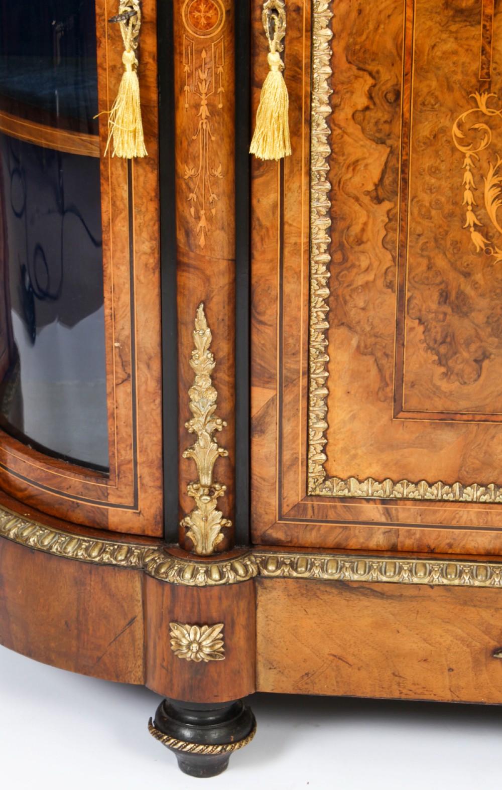 Antique Victorian Serpentine Burr Walnut Marquetry Credenza 19th C
 View XI
