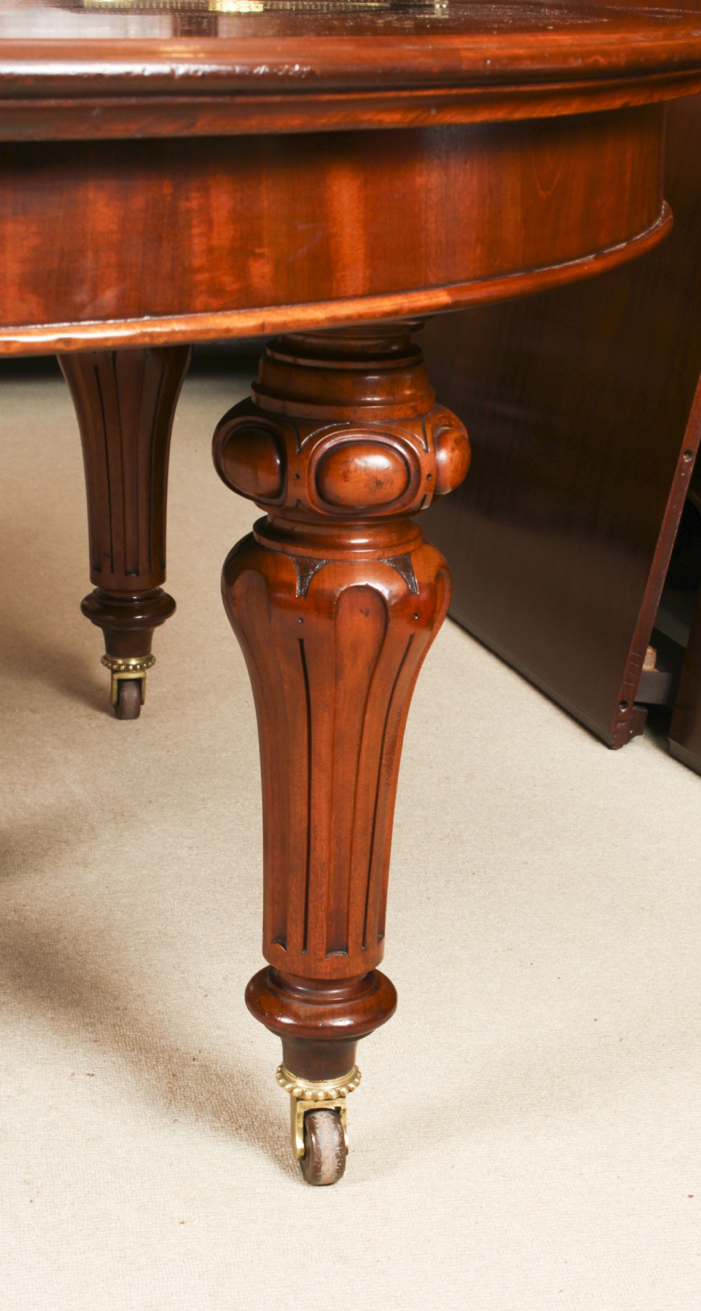 Antique 13ft William IV Oval Flame Mahogany Extending Dining Table 19thC
 View XXV