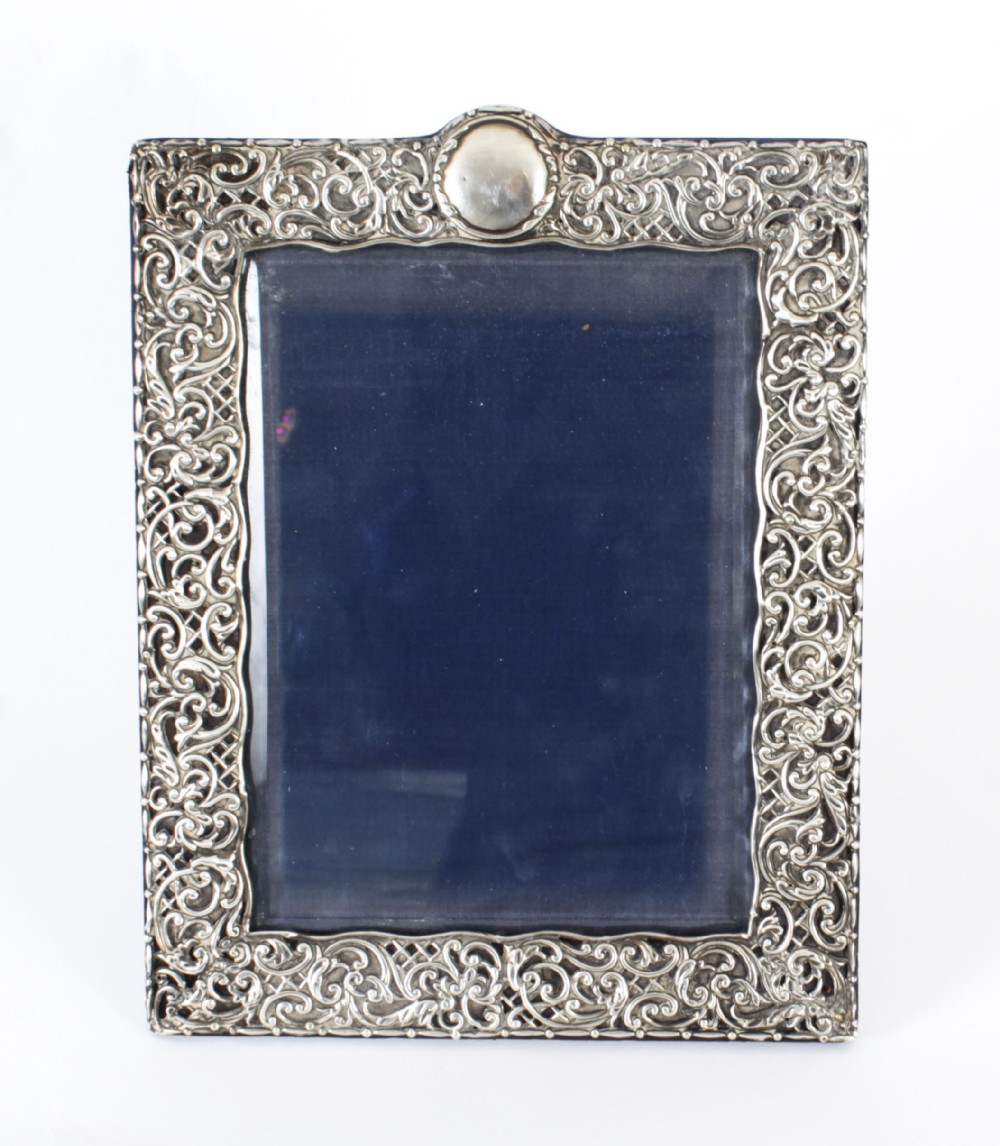 Antique Sterling Silver Photo Frame by Henry Matthews 1902 28x22cm
