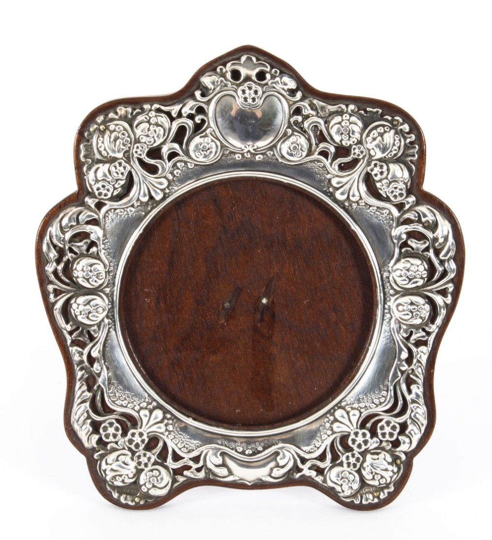 Antique Art Nouveau Sterling Silver Photo Frame Dated 1902 18x17cm