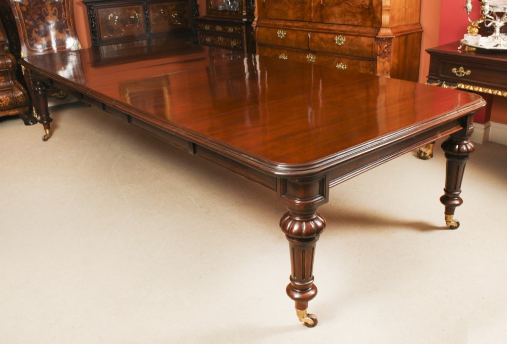 Antique William IV 12ft Flame Mahogany Extending Dining Table 19th C