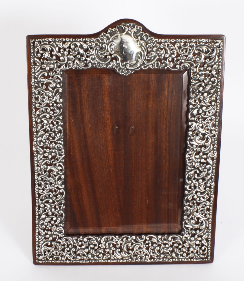Antique Edwardian Sterling Silver Photo Frame Dated 1904 32x23cm