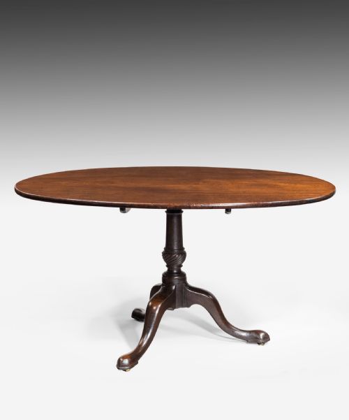 Georgian Mahogany Oval Supper Centre Table.