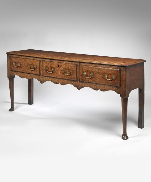 Georgian Oak Dresser Base with Padfeet