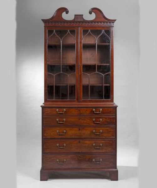 GEORGIAN MAHOGANY SECRETAIRE BOOKCASE