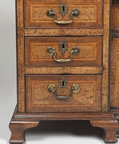 GEORGE II BURR ELM KNEEHOLE DESK - ADDITIONAL PHOTO 2
