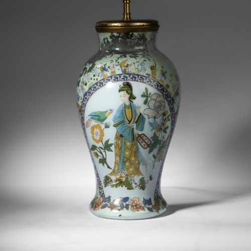 fig 1. Nineteenth Century Chinoiserie Decalcomania Table Lamp