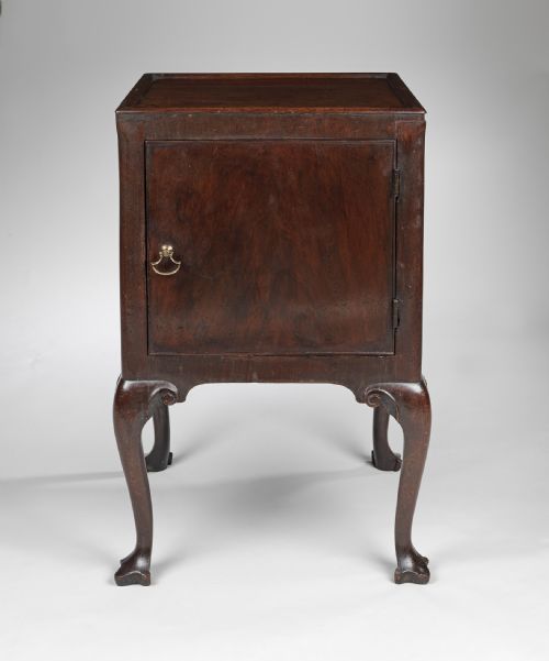 IRISH GEORGIAN MAHOGANY POT CUPBOARD - ADDITIONAL PHOTO 1