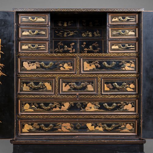 NINETEENTH CENTURY CHINESE LACQUER CABINET - ADDITIONAL PHOTO 1