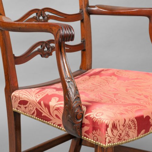 SET OF EIGHT GEORGIAN MAHOGANY DINING CHAIRS - ADDITIONAL PHOTO 4